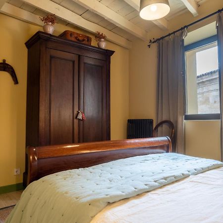Encantadora Casa De Pueblo Con 5 Hab. En Burgos 桑托多明戈德锡洛斯 外观 照片