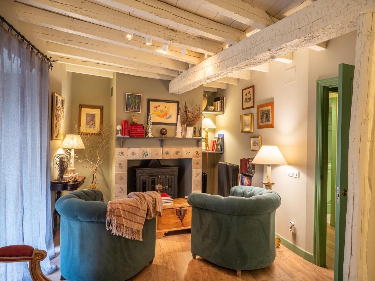 Encantadora Casa De Pueblo Con 5 Hab. En Burgos 桑托多明戈德锡洛斯 外观 照片
