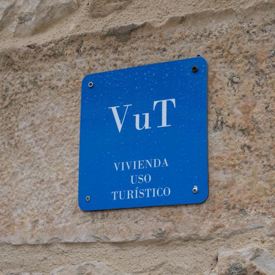 Encantadora Casa De Pueblo Con 5 Hab. En Burgos 桑托多明戈德锡洛斯 外观 照片