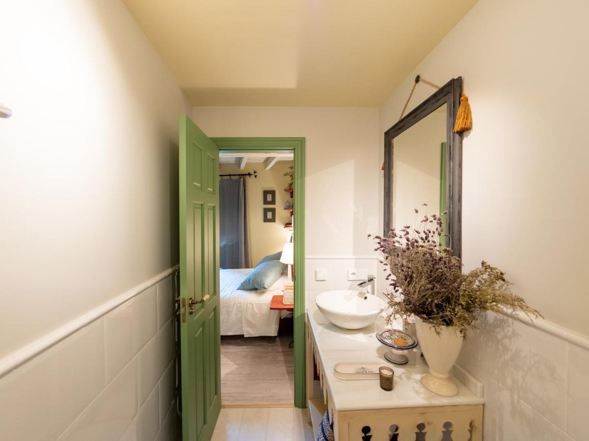 Encantadora Casa De Pueblo Con 5 Hab. En Burgos 桑托多明戈德锡洛斯 外观 照片